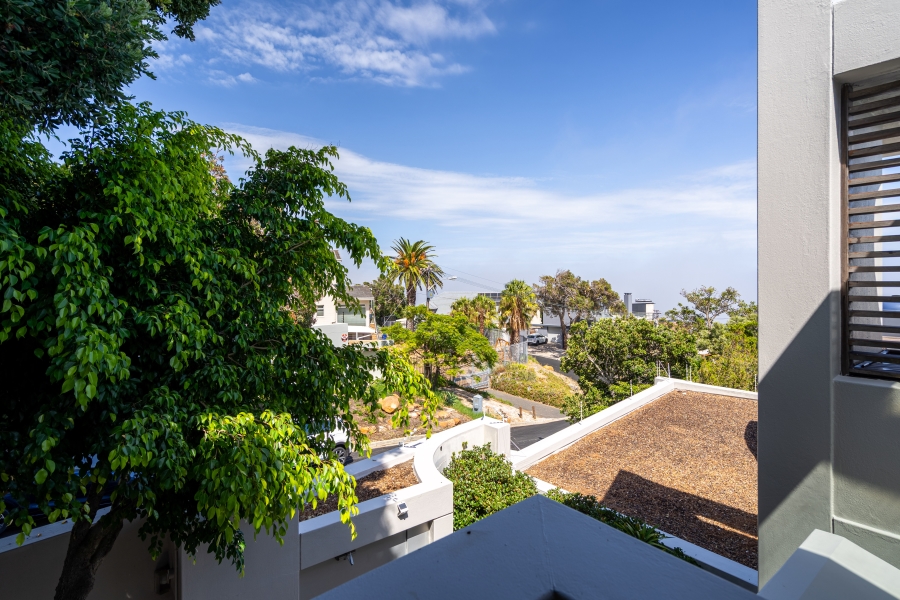 8 Bedroom Property for Sale in Camps Bay Western Cape